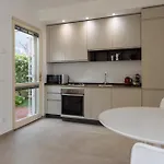 公寓 Golden Luxe - New Style In Dei Marmi Private Parking 马尔米堡