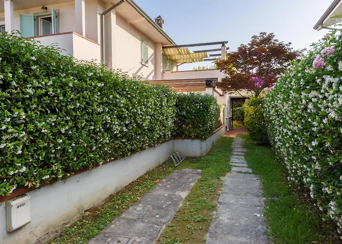 Golden Luxe - New Style In Dei Marmi Private Parking Lejlighed *