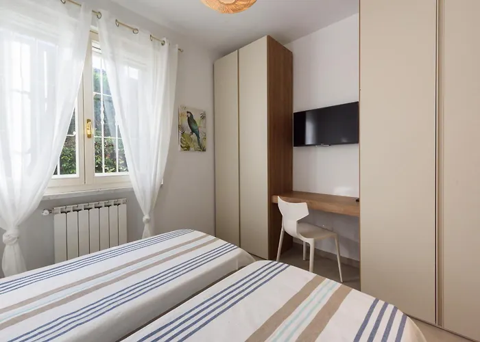 아파트 Golden Luxe - New Style In Dei Marmi Private Parking 포르데데이마르미